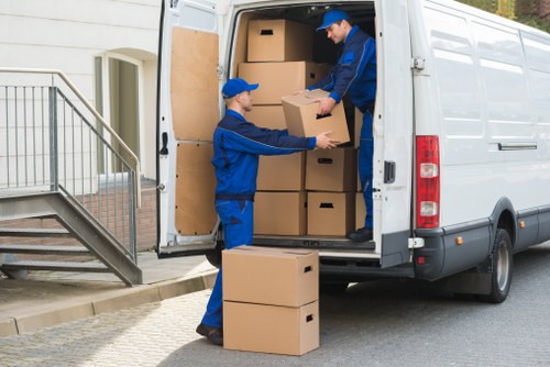 Flexible van transport support for local moving needs in St John???s Wood